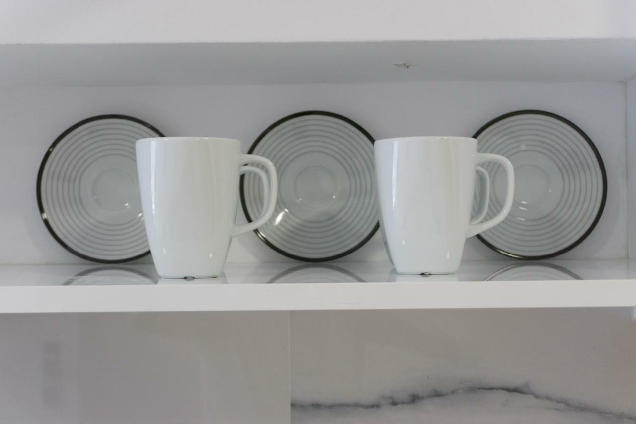 Urban Apartment *